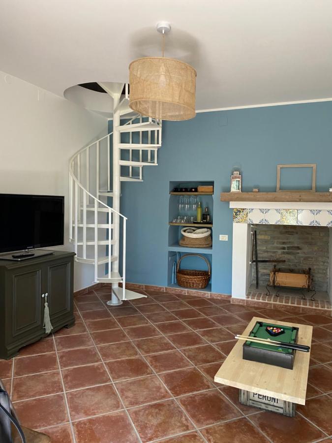 Casale Cialifone Villa Alanno Buitenkant foto