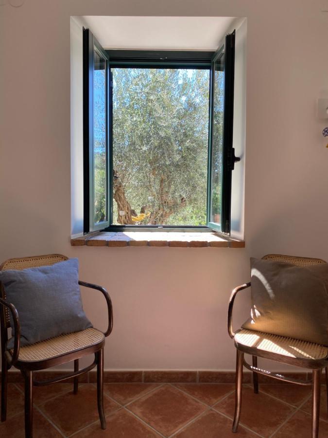 Casale Cialifone Villa Alanno Buitenkant foto